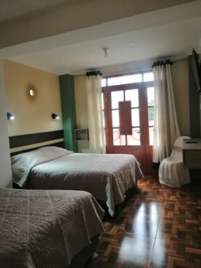 Hotel Incas Suite, con Aguas Termomedicinales